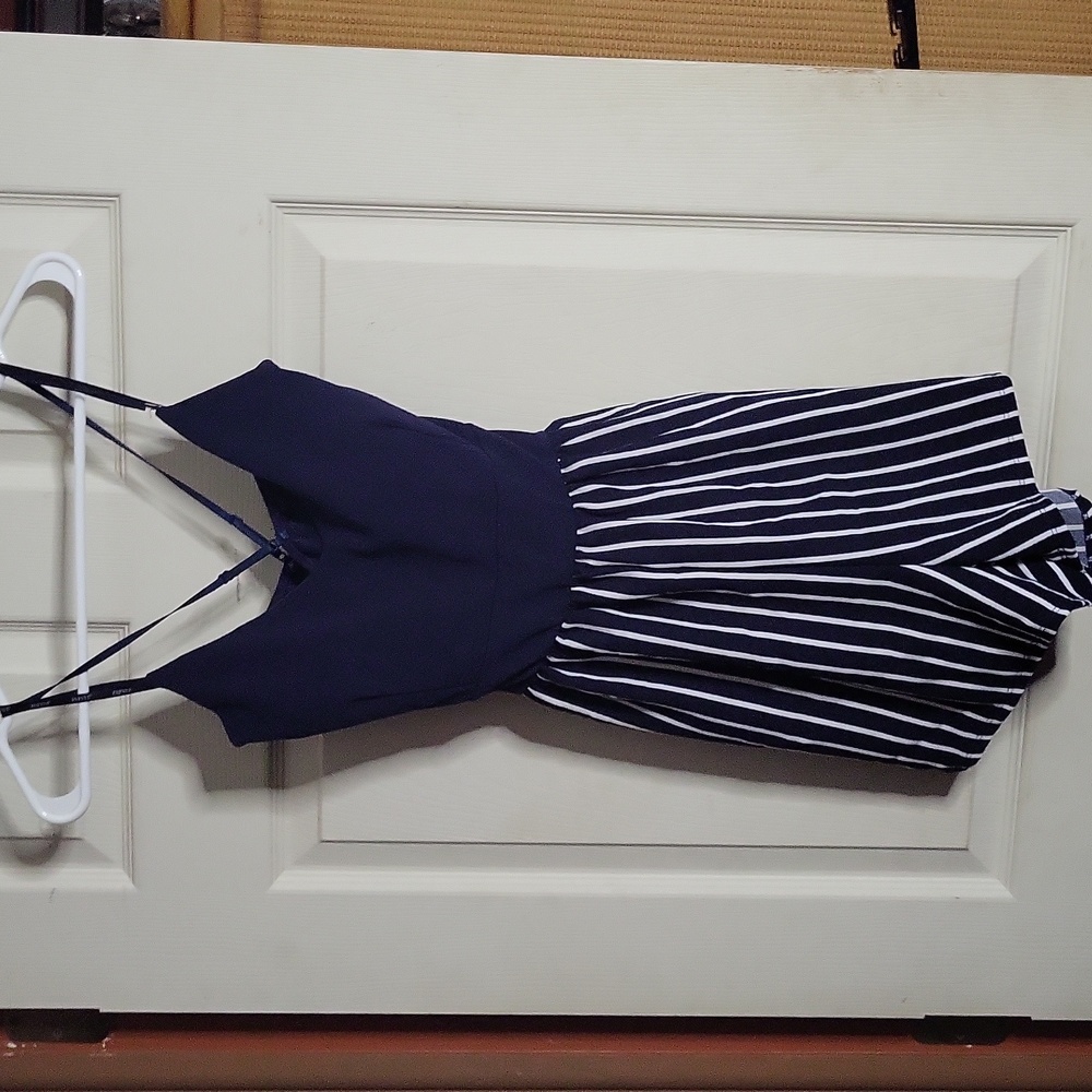 Papaya, large, navy blue and white